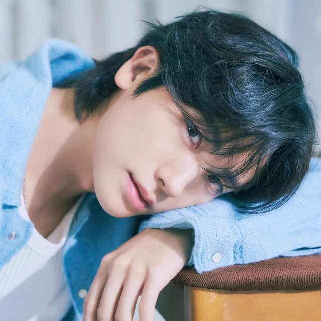 Hyungsik portrait