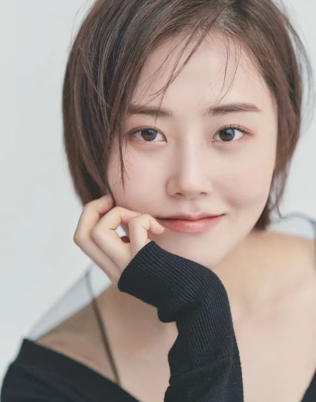 가윤 프로필