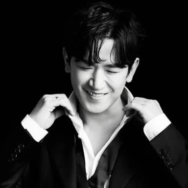 Lee Min Woo portrait