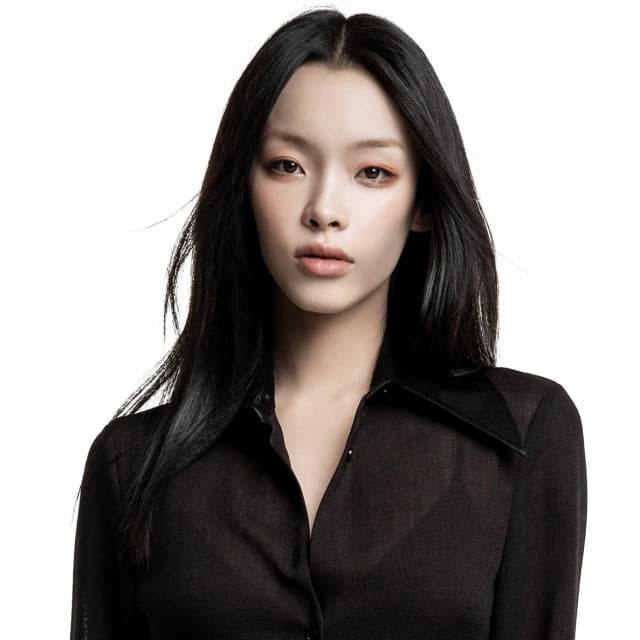 Lexie Liu portrait