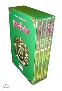 Harry Potter and the Half-Blood Prince: The Illustrated Edition (Harry Potter, Book 6) cover